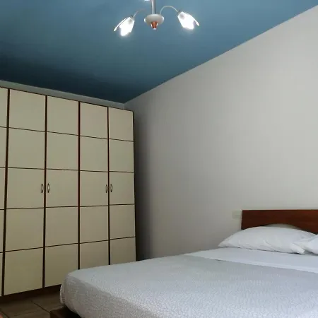 公寓 Le Marche Huis *
